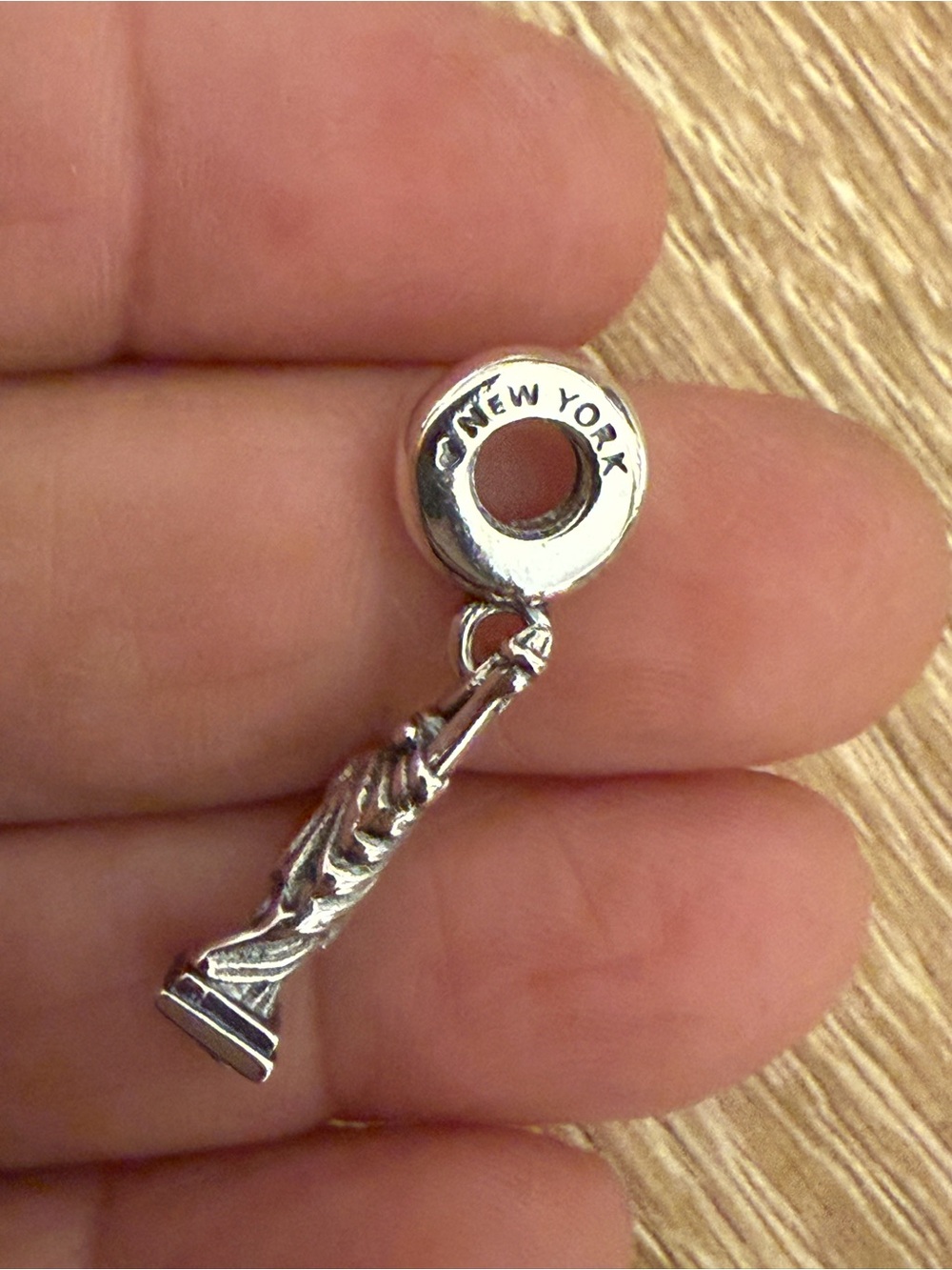 Pandora Silver Statue of Liberty Dangle Charm - Silver - Picture 7 of 7